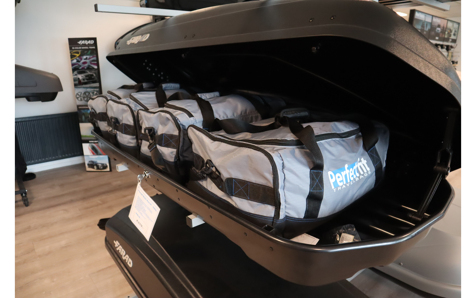 Dakkoffer inpakken: 7 slimme hacks voor maximale ruimte